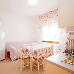 Apartment-House Depa